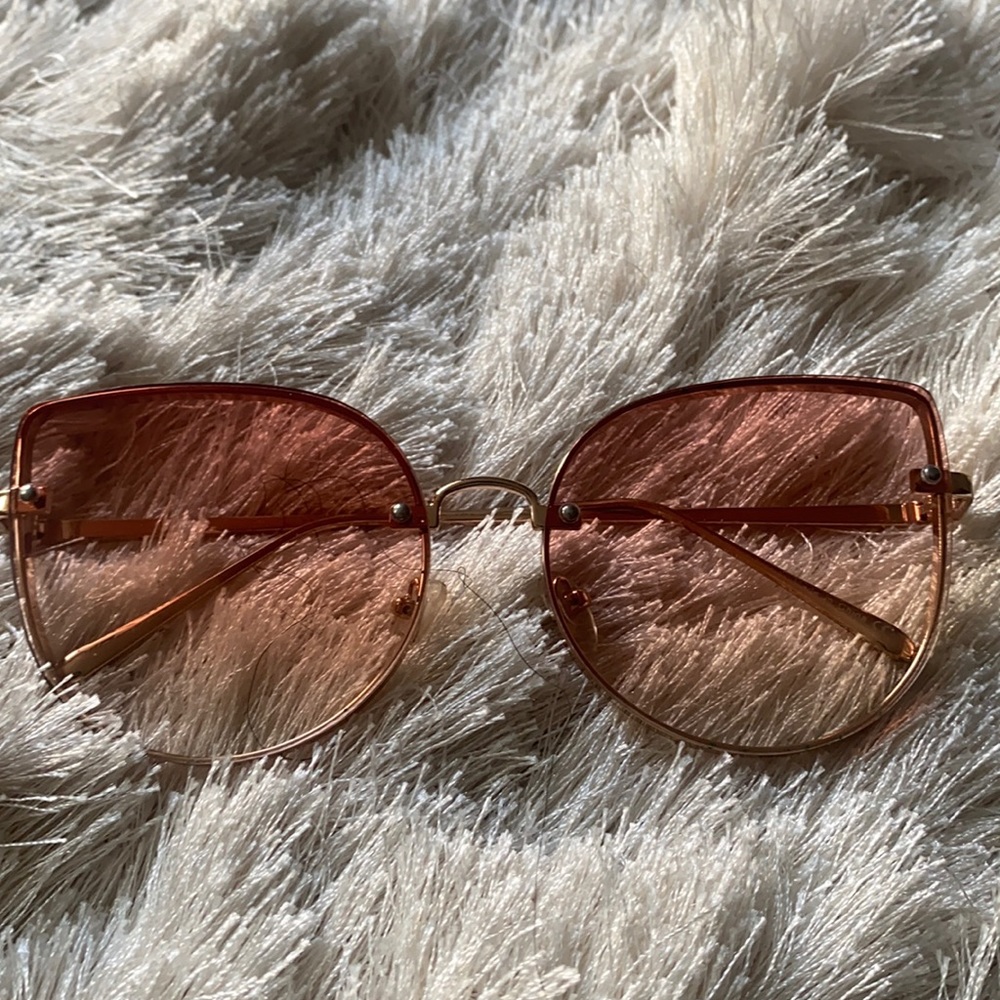 Rose gold shades